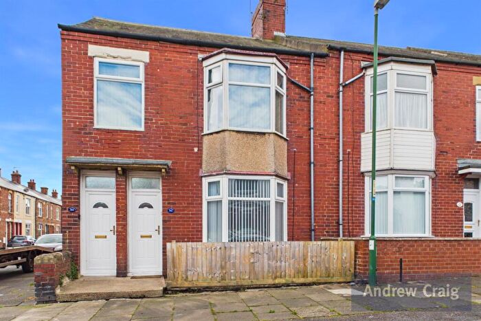 2 Bedroom Flat For Sale In Leighton Street, South Shields, NE33