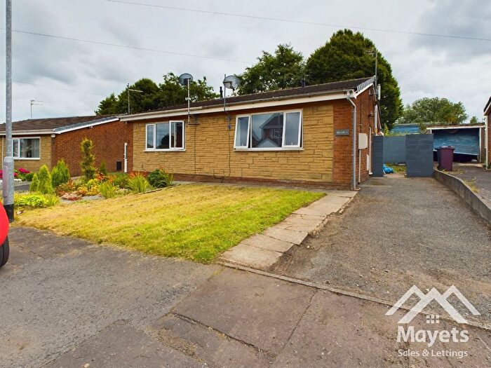 2 Bedroom Bungalow To Rent In Briar Hill Close, Blackburn, BB1