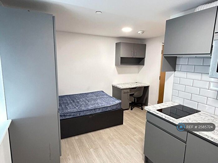 Studio To Rent In Humphrey Road, Manchester, M16