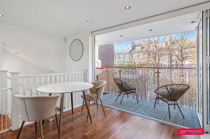 3 Bedroom Flat To Rent In West End Lane, London, NW6