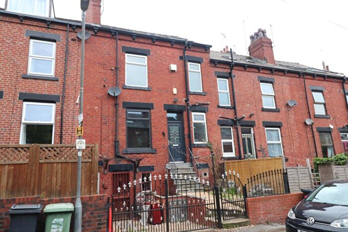 2 Bedroom Terraced House To Rent In Pasture View, Leeds, West Yorkshire, LS12