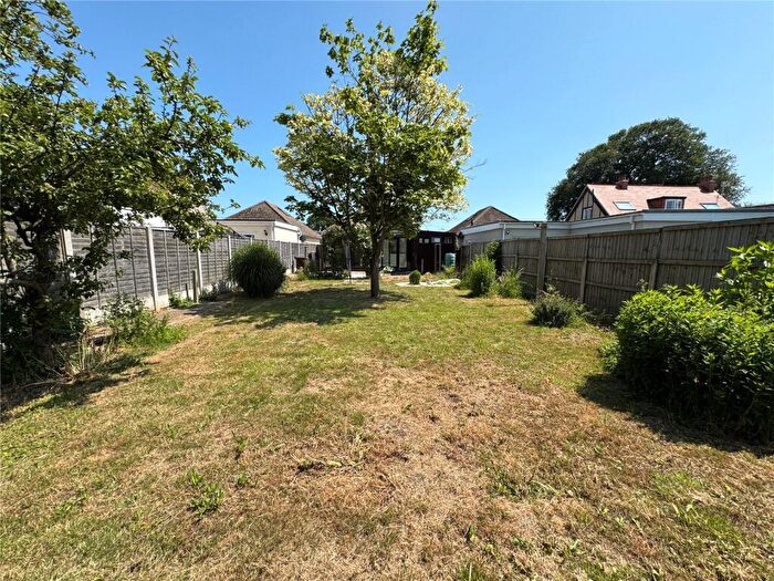 2 Bedroom Bungalow For Sale In Thorpe Road, Clacton-on-Sea, Essex, CO15