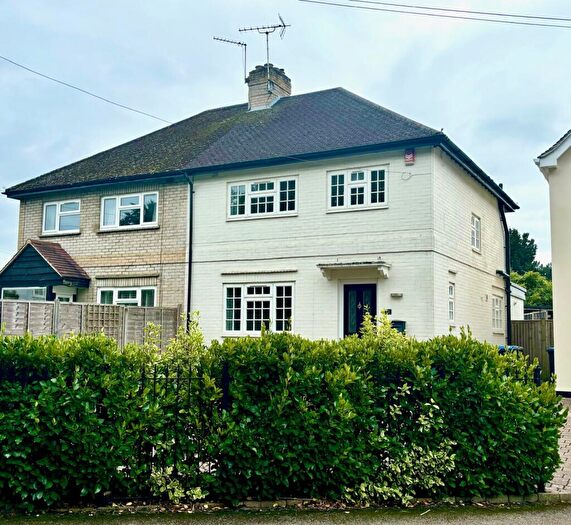 3 Bedroom Semi-Detached House For Sale In Beechmont Avenue, Virginia Water, Surrey, GU25