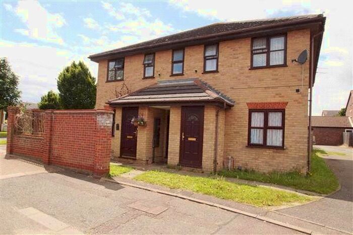 2 Bedroom Maisonette To Rent In Tortosa Close, Colchester, Essex, CO2