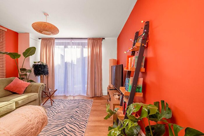 3 Bedroom End Terrace House For Sale In Avonvale Road, Redfield, BS5