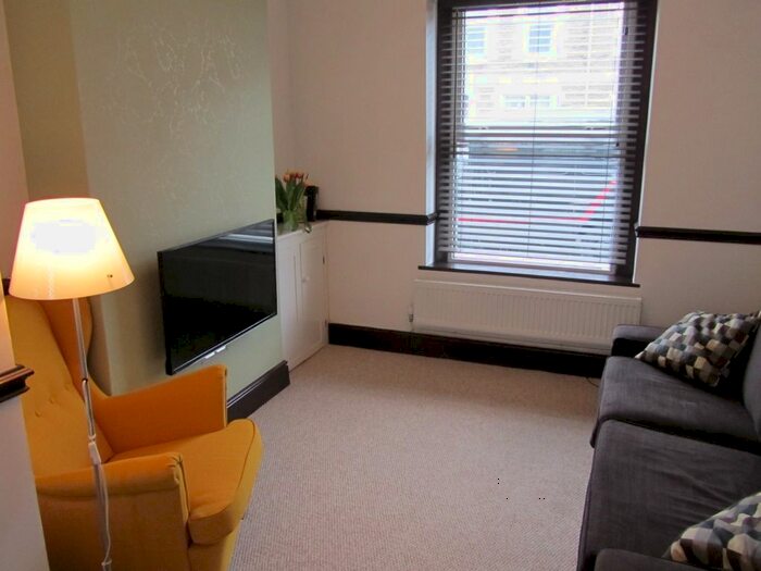 2 Bedroom Terraced House To Rent In Arabella Street, Roath, Cardiff, CF24