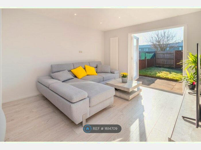 2 Bedroom Terraced House To Rent In Abingdon Close, London, SW19