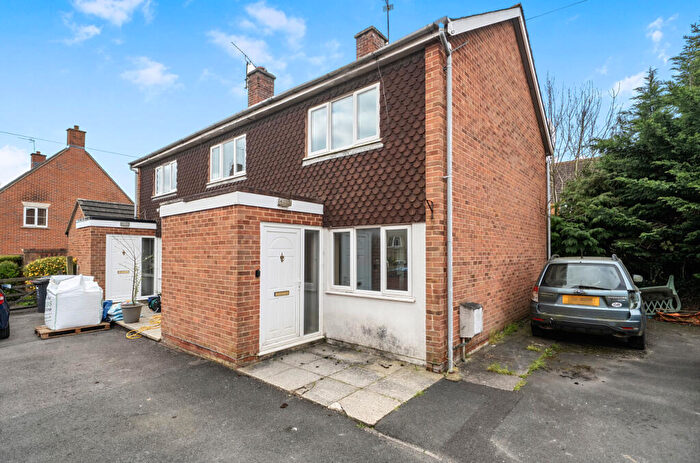 3 Bedroom Semi Detached House For Sale In High Street, Wroughton, Swindon, SN4