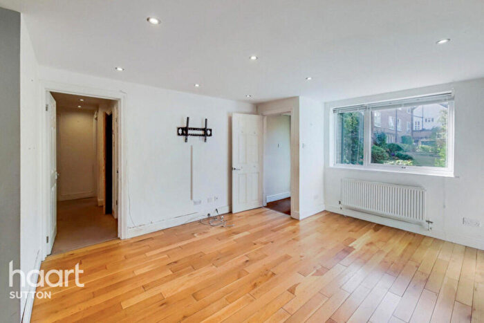 2 Bedroom Apartment To Rent In Langley Park Road, Sutton, SM2