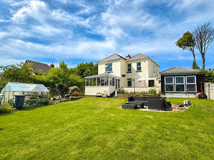 4 Bedroom Detached House For Sale In Bude Road, Holsworthy, Devon, EX22