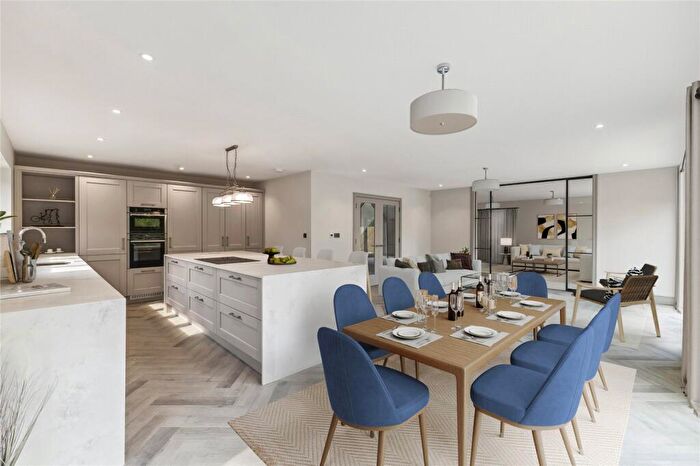 5 Bedroom Detached House For Sale In Farriers Close, Lonesome Lane, Reigate, Surrey, RH2