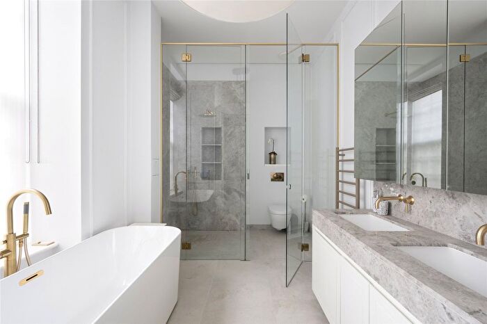 3 Bedroom Flat To Rent In Old Queen Street, London, SW1H