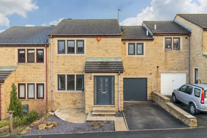 4 Bedroom Mews To Rent In Broadfield Way, Addingham, Ilkley, LS29
