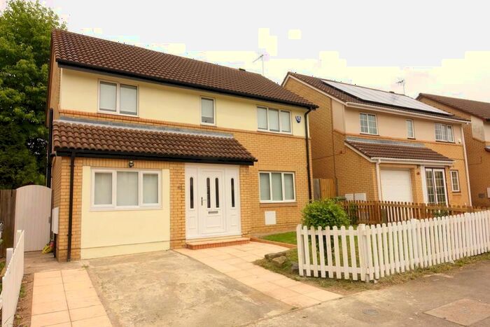 4 Bedroom Detached House To Rent In Arlott Crescent, Oldbrook, Milton Keynes, MK6