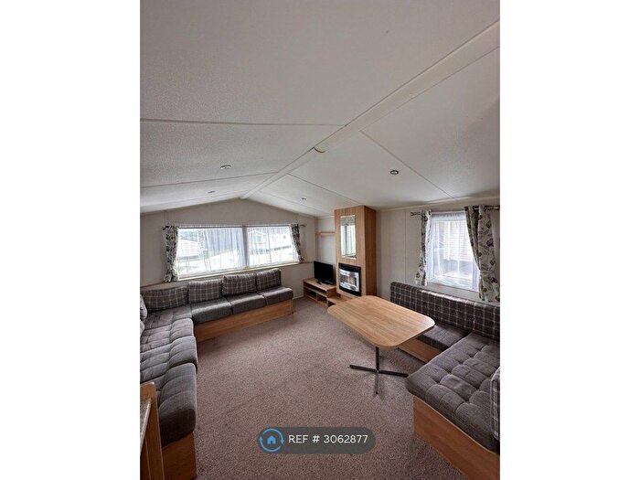 2 Bedroom Mobile/park Home To Rent In Weeping Willows, Cranleigh, GU6