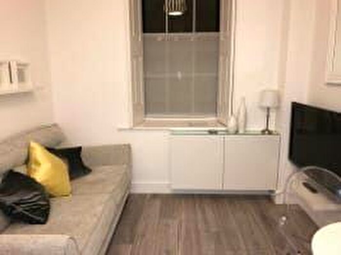 1 Bedroom Flat To Rent In St. Clements Court, Wilson Street, Bristol, BS2