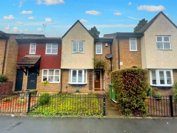 3 Bedroom Terraced House To Rent In Churchfield Road, Walton-On-Thames, KT12