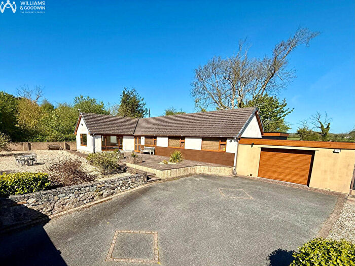 4 Bedroom Detached Bungalow For Sale In Lon Clai, Pentraeth, Anglesey, LL75