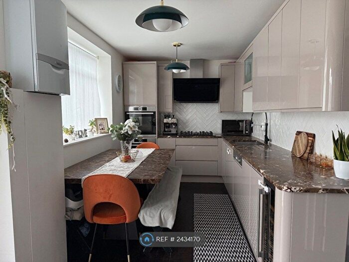 4 Bedroom End Of Terrace House To Rent In Colson Road, Loughton, IG10