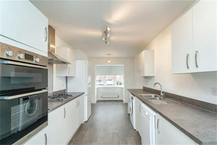 4 Bedroom Semi-Detached House To Rent In Bedroom Semi Detached House In Watercress Rise, Biddenham, Bedford, MK40