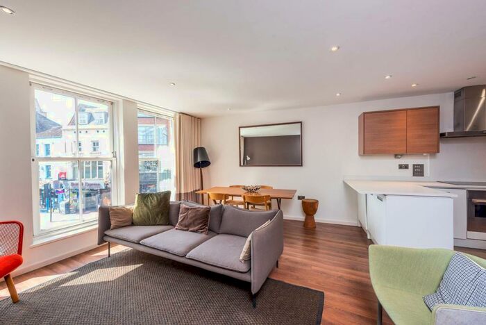 2 Bedroom Flat To Rent In Curtain Road, Shoreditch, London, EC2A
