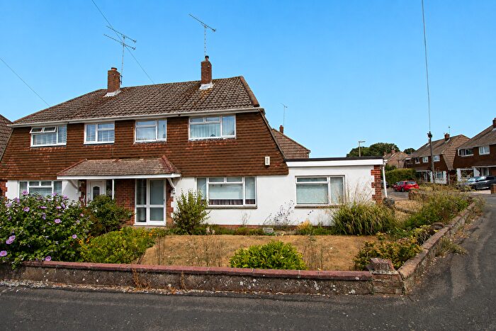 3 Bedroom Semi-Detached House For Sale In Milbeck Close, Cowplain, PO8