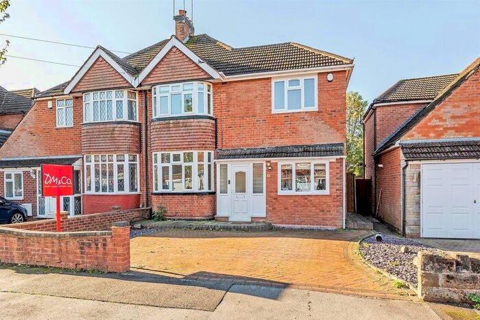 4 Bedroom Semi-Detached House To Rent In Charles Road, Solihull, B91
