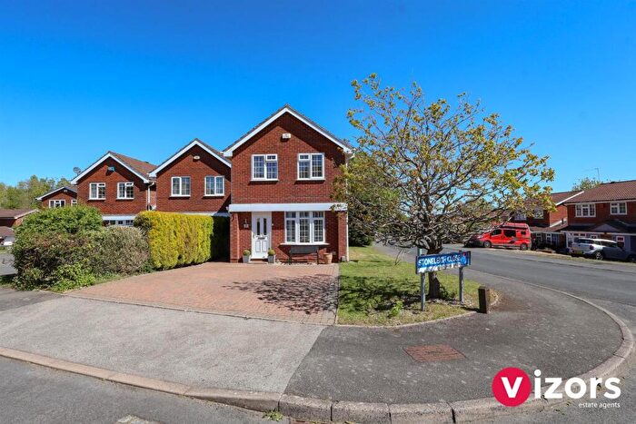 3 Bedroom Detached House For Sale In Stoneleigh Close, Oakenshaw South, Redditch, B98