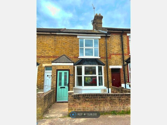 2 Bedroom Terraced House To Rent In Tonbridge Road, Maidstone, ME16