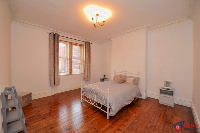 1 Bedroom Flat To Rent In Goschen Street, Bensham, Gateshead, NE8