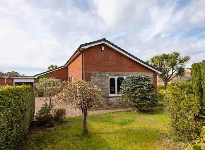 3 Bedroom Detached Bungalows For Sale In Glenview Avenue, Holywood, BT18