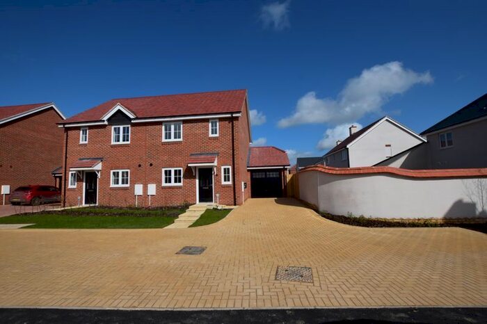 3 Bedroom Semi-Detached House To Rent In Paine Close, Haddenham, Aylesbury, HP17