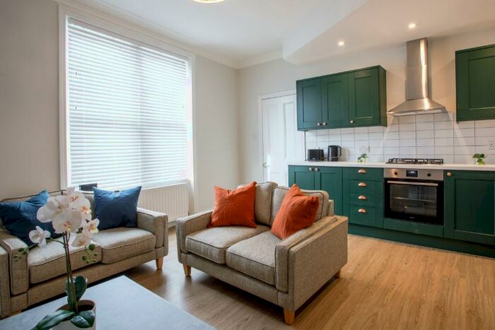 4 Bedroom Terraced House To Rent In Helmsley Road, Newcastle, NE2