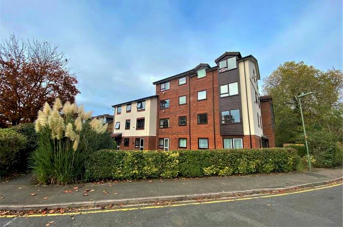 1 Bedroom Apartment To Rent In Gresham Road, Staines-upon-thames, Surrey, TW18
