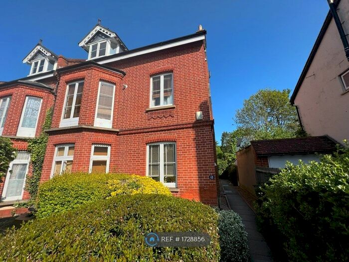 2 Bedroom Flat To Rent In Ditton Road, Surbiton, KT6