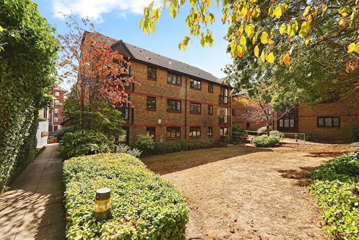 1 Bedroom Flat For Sale In Sydenham Road, London, SE26