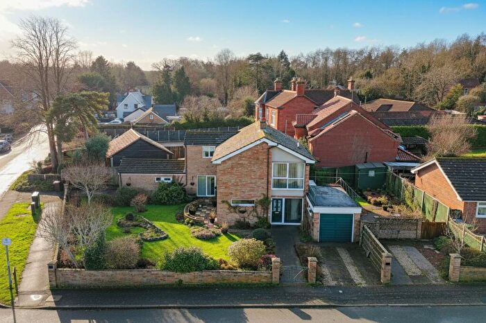 4 Bedroom Detached House For Sale In Mead Close, Buxton, Norwich, NR10