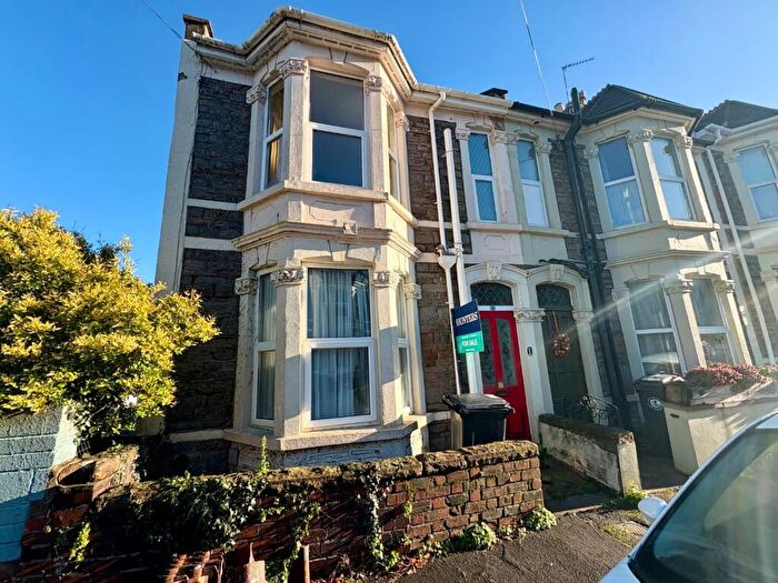 3 Bedroom End Of Terrace House For Sale In Camelford Road, Greenbank, Bristol, BS5
