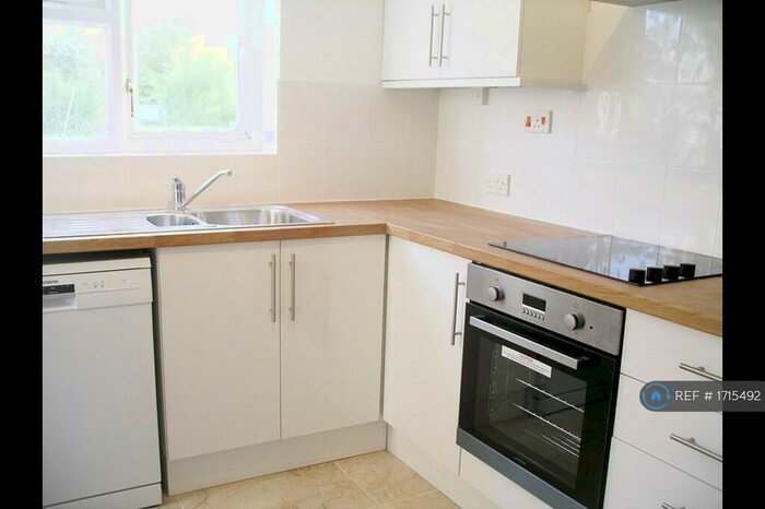 4 Bedroom Terraced House To Rent In Bateson Road, Cambridge, CB4