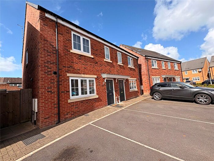 4 Bedroom Semi-Detached House For Sale In Willow Brook, Staverton Manor, Daventry, Northamptonshire, NN11