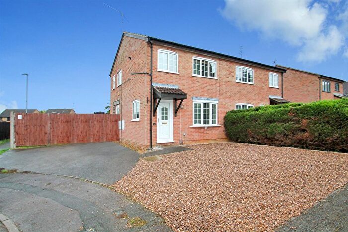 3 Bedroom Semi Detached House To Rent In Mcinnes Way, Raunds, NN9