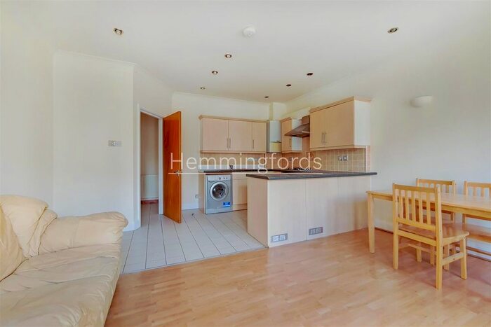 1 Bedroom Flat To Rent In Dagmar Road, London, N22