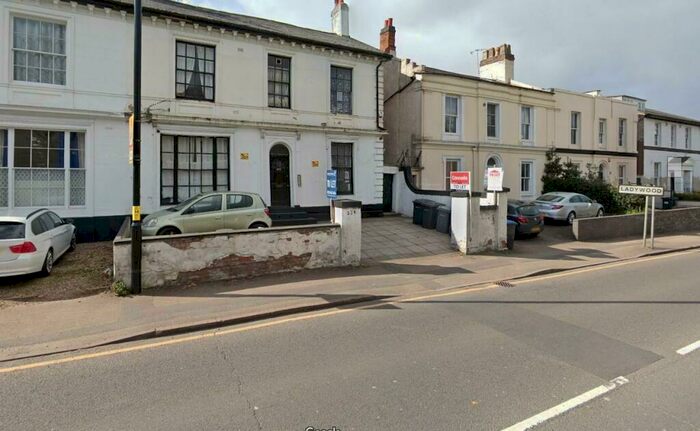 Flat To Rent In Monument Road, Birmingham, B16