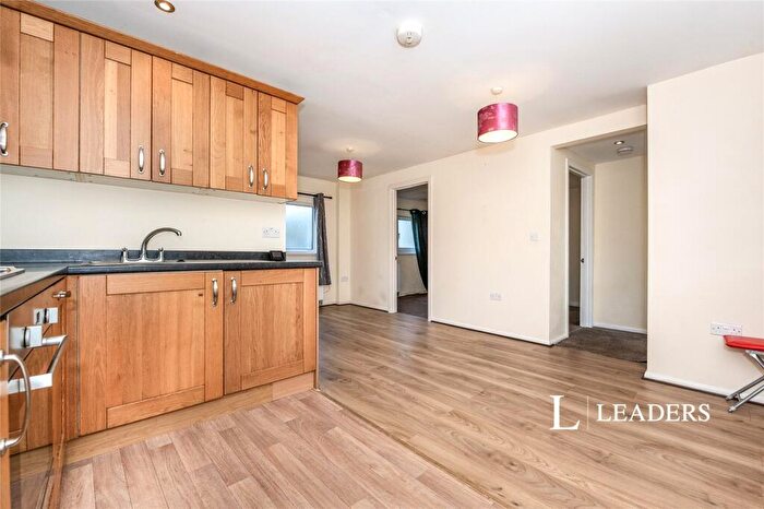 2 Bedroom House To Rent In Morgan Road, Rochester, Kent, ME2