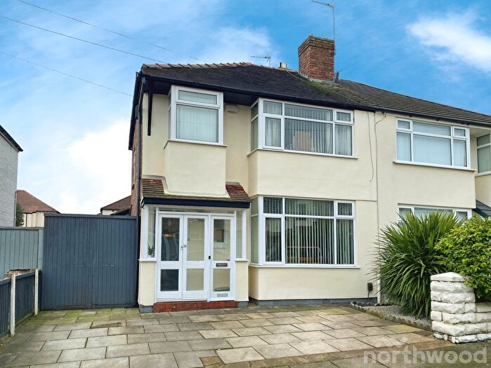 3 Bedroom Semi Detached House For Sale In Queenscourt Road, West Derby, Liverpool, L12