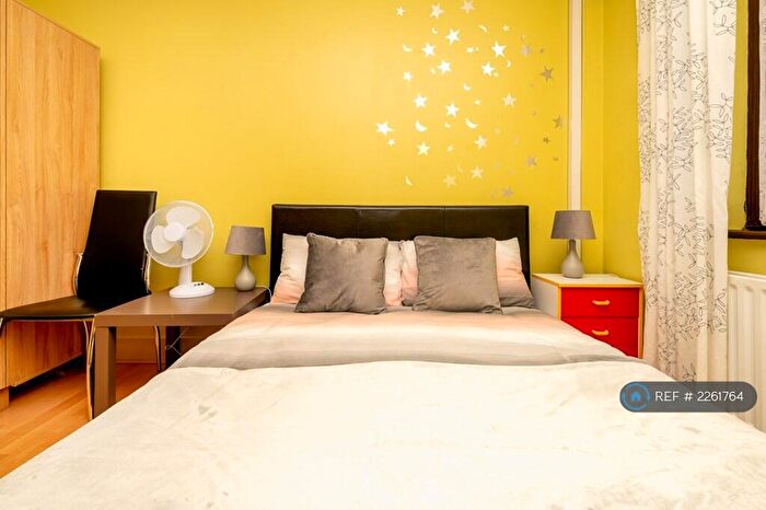 4 Bedroom Terraced House To Rent In Shipman Road, London, E16