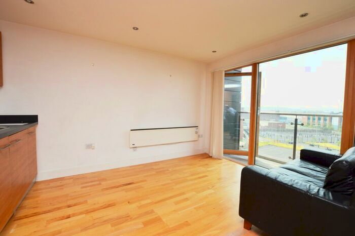 1 Bedroom Apartment To Rent In La Salle Chadwick Street Leeds City Centre, LS10