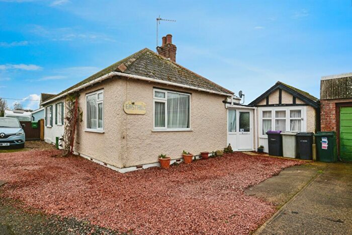 2 Bedroom Semi-Detached Bungalow For Sale In The Dell, Anderby Creek, Skegness, PE24
