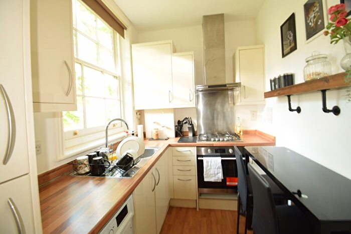 Studio To Rent In Denbigh Street, Victoria Pimlico, London, SW1V