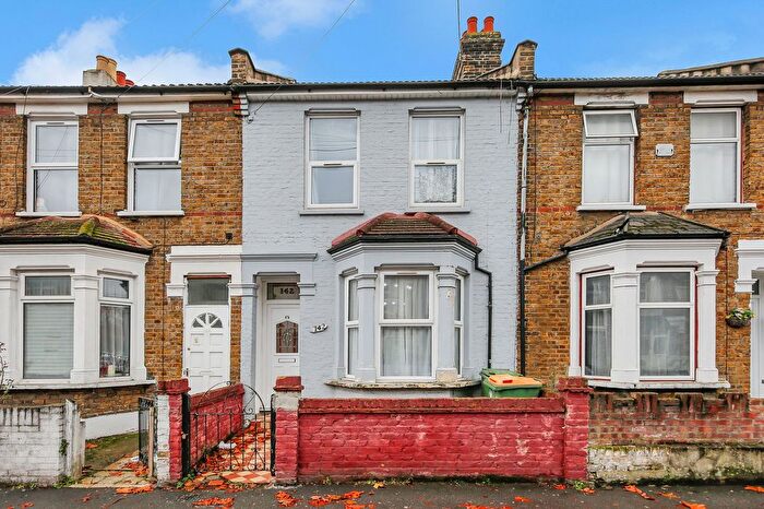 5 Bedroom Terraced House For Sale In Kempton Road, London, E6